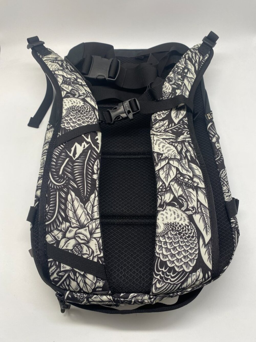 DAKINE HELI BACKPACK 12L KINGDOM BLACK - Picture 5 of 10